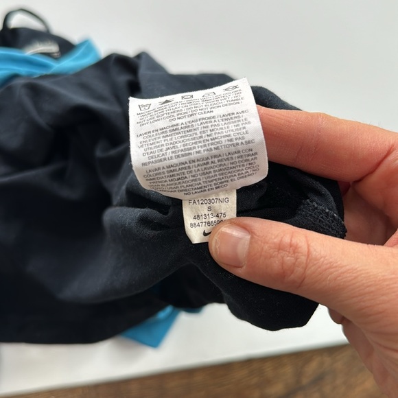 Nike Dry Fit Runners Top - Picture 5 of 6